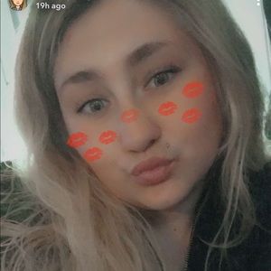 Meet your Posher, Kaitlyn